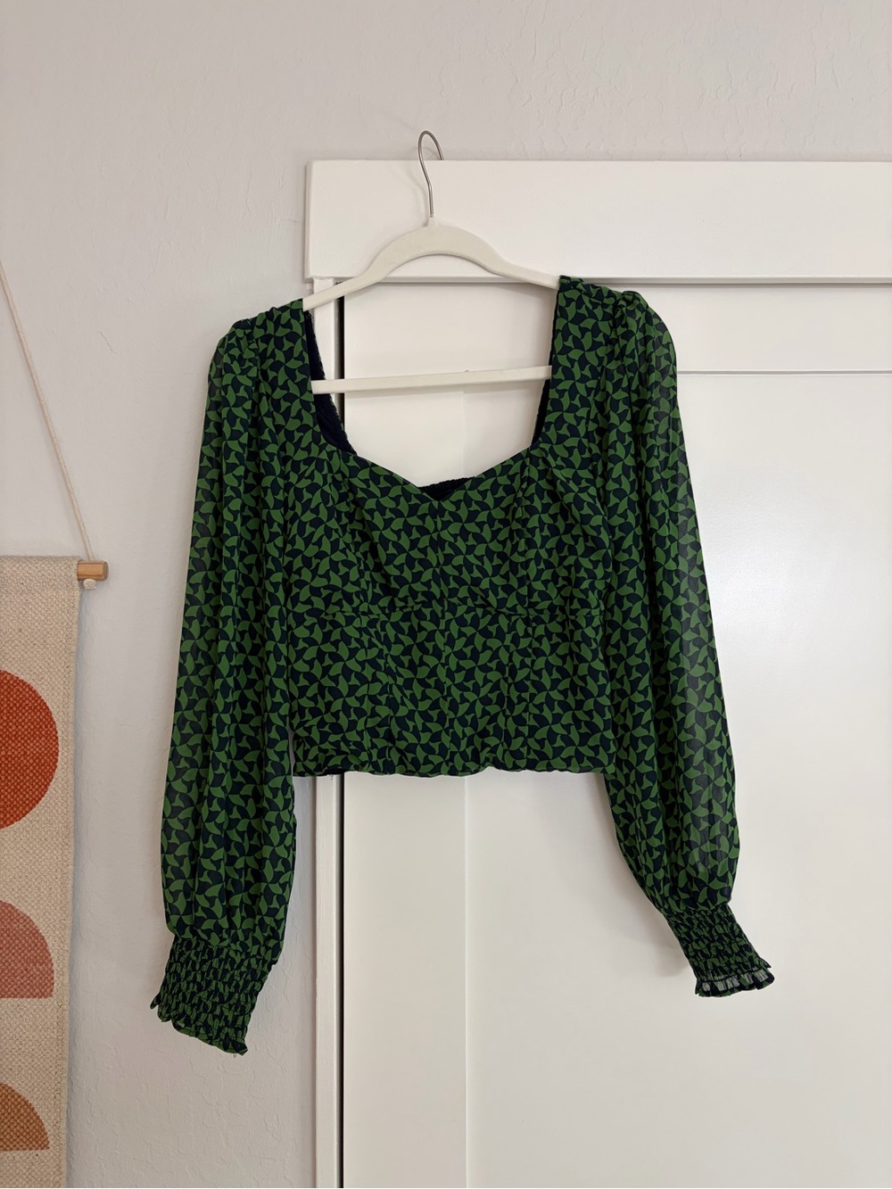 Abercrombie & Fitch Green Geometric Long-Sleeve Square Neck Crop Top
